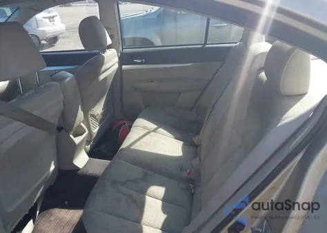 2010 Subaru Legacy 2.5I Premium из США, поврежденный, VIN 4S3BMCC67A3224414